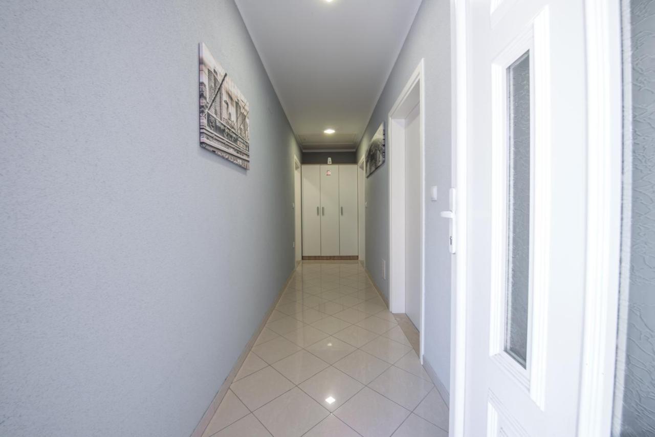 Vukelic Apartament *